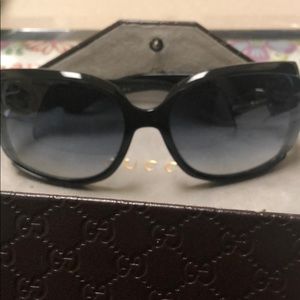 💯 authentic Gucci sunglasses 😎
